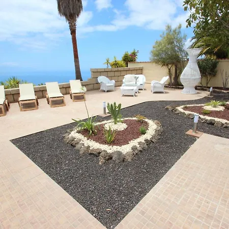 Mit Terrasse, Pool Und Garten Appartement Guía de Isora