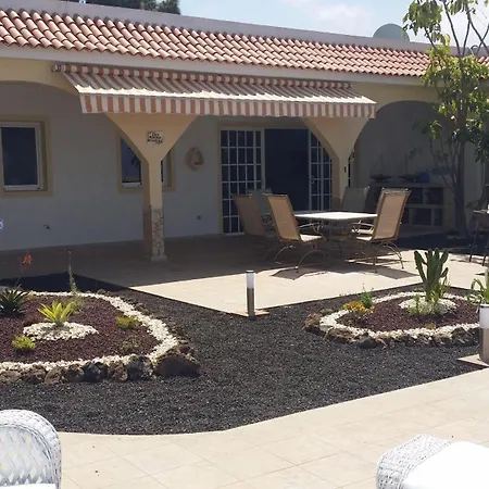 Mit Terrasse, Pool Und Garten * Guía de Isora