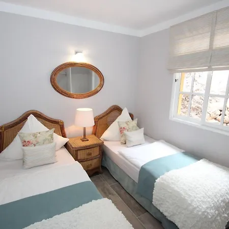 Appartement Mit Terrasse, Pool Und Garten *